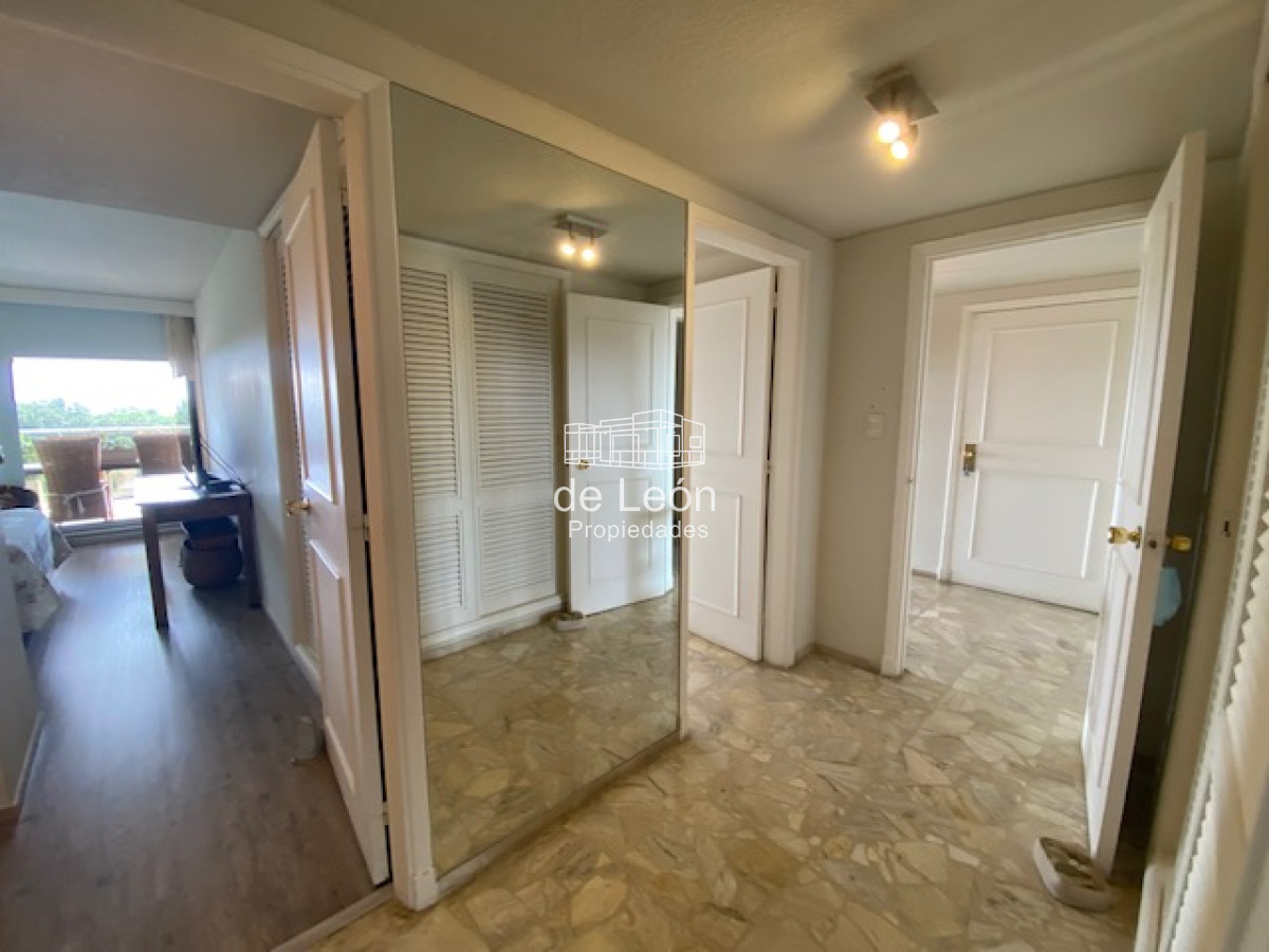 Apartamento ID.15188 - VENTA PUNTA DEL ESTE MANSA 2 DORMITORIOS 