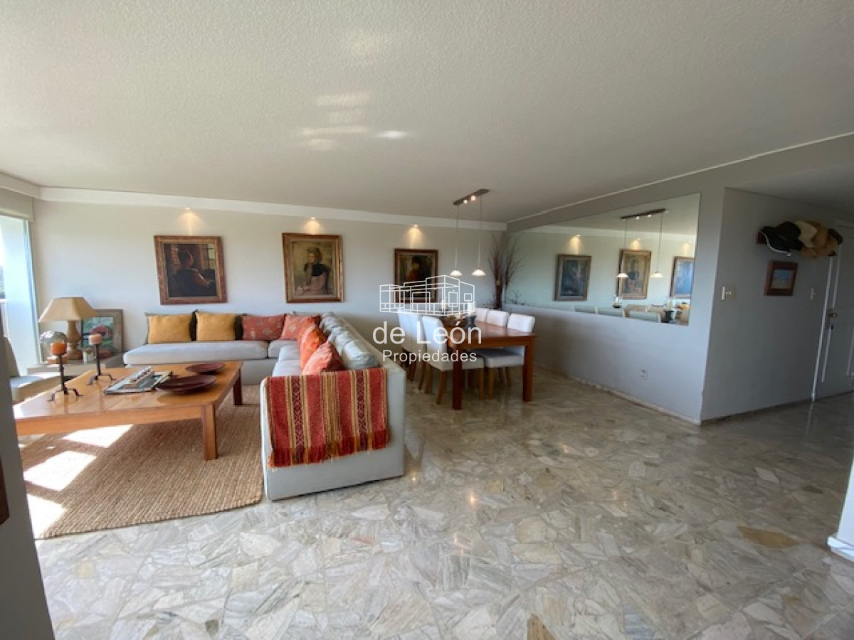 Apartamento ID.15188 - VENTA PUNTA DEL ESTE MANSA 2 DORMITORIOS 