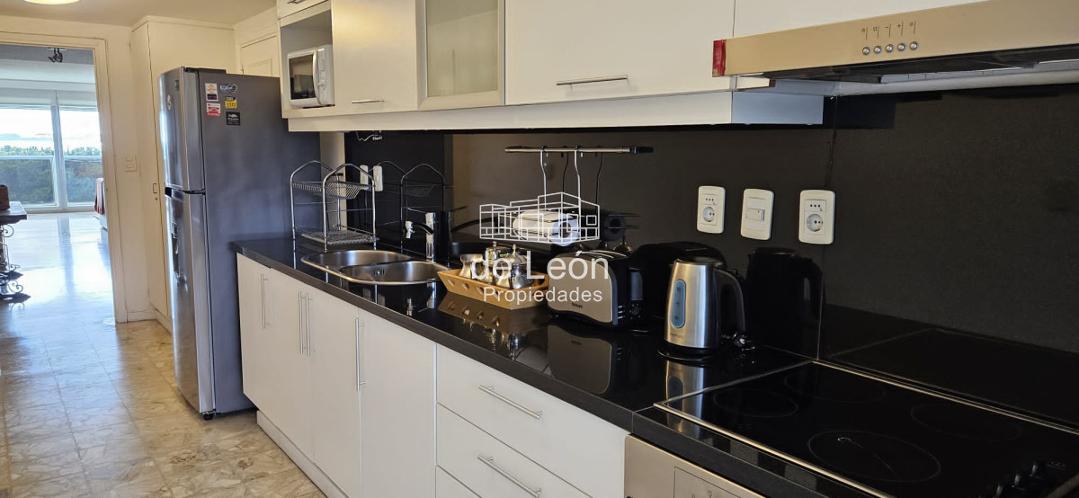 Apartamento ID.15188 - VENTA PUNTA DEL ESTE MANSA 2 DORMITORIOS 