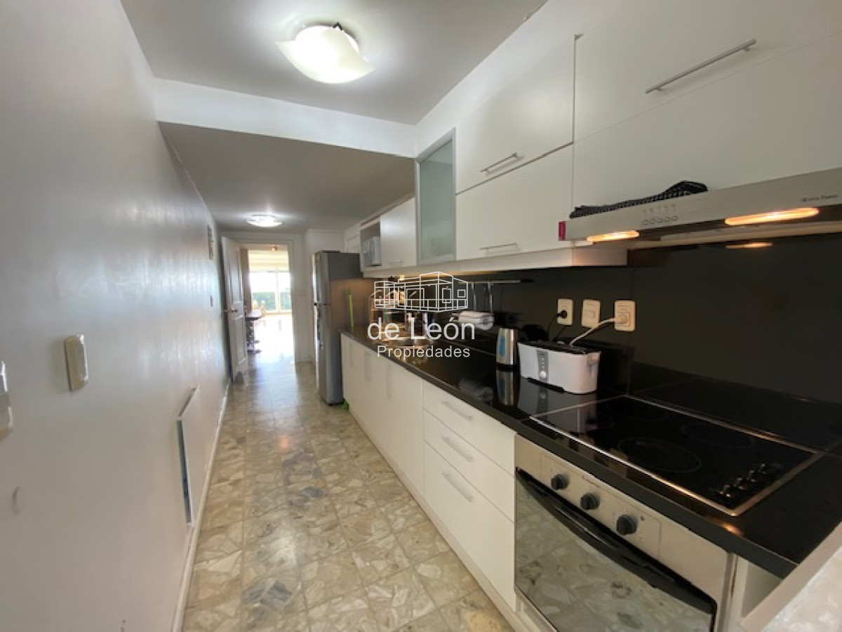Apartamento ID.15188 - VENTA PUNTA DEL ESTE MANSA 2 DORMITORIOS 