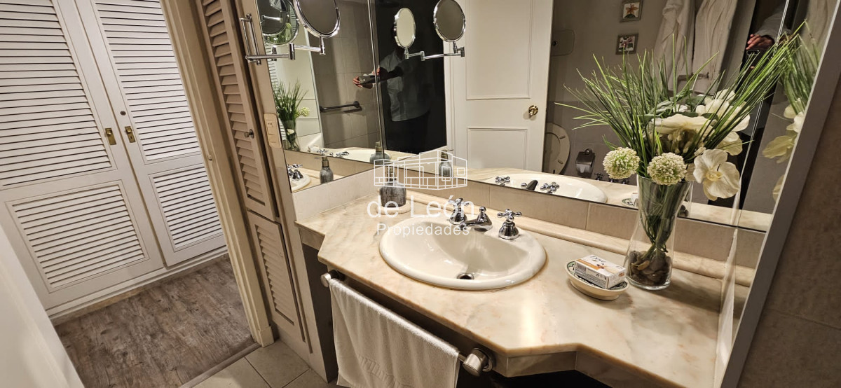 Apartamento ID.15188 - VENTA PUNTA DEL ESTE MANSA 2 DORMITORIOS 