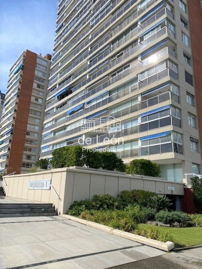 Apartamento ID.15188 - VENTA PUNTA DEL ESTE MANSA 2 DORMITORIOS 