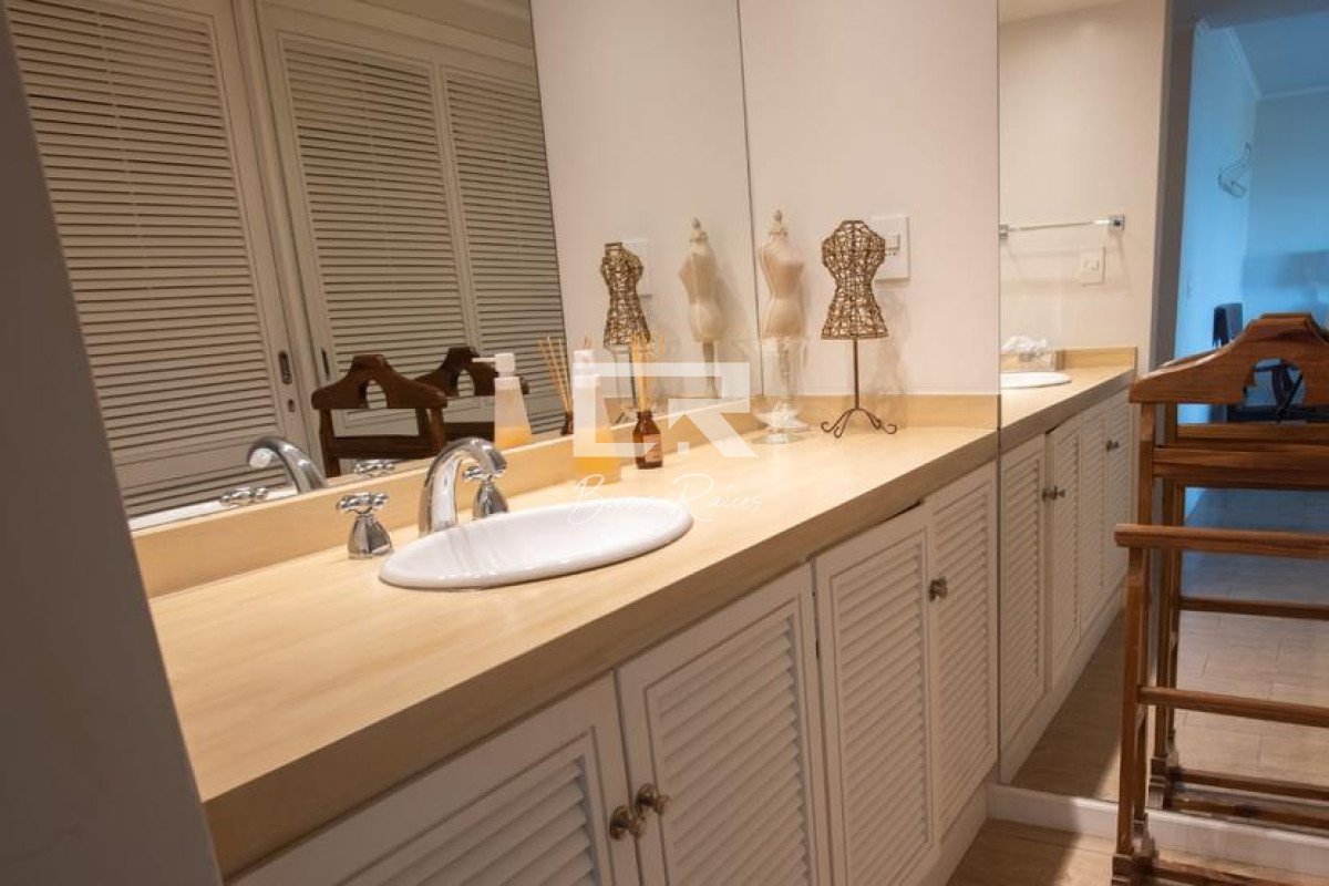 Apartamento ID.424 - Mansa frente al mar, 3 dorm y dep