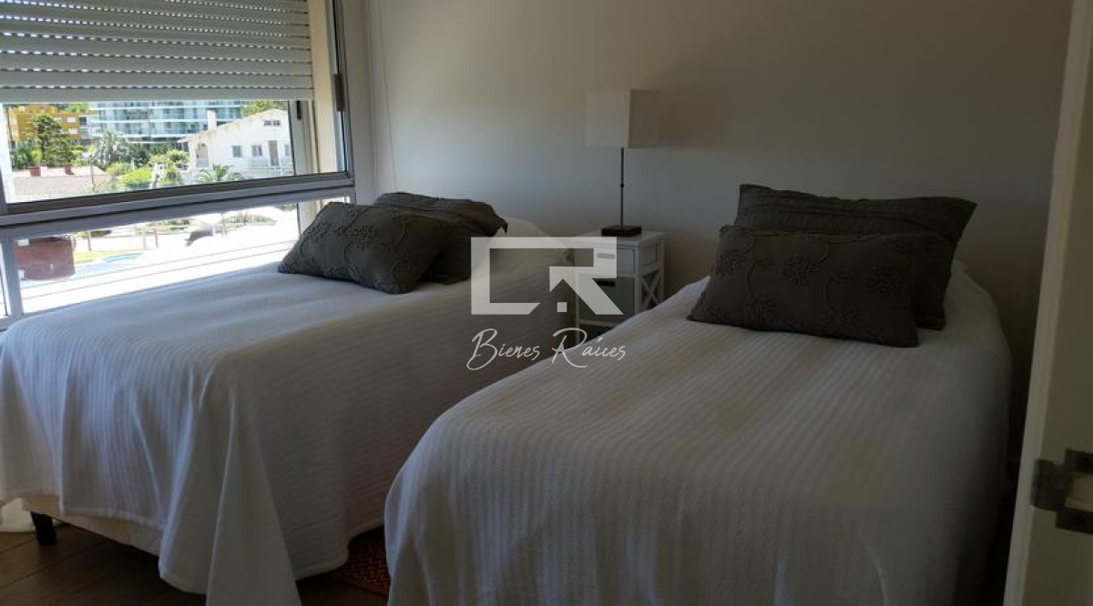 Apartamento ID.424 - Mansa frente al mar, 3 dorm y dep