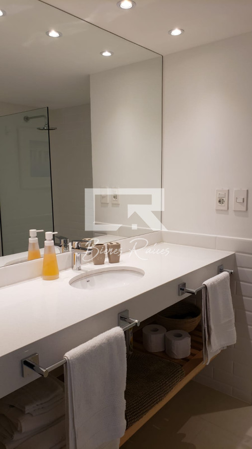 Apartamento ID.424 - Mansa frente al mar, 3 dorm y dep