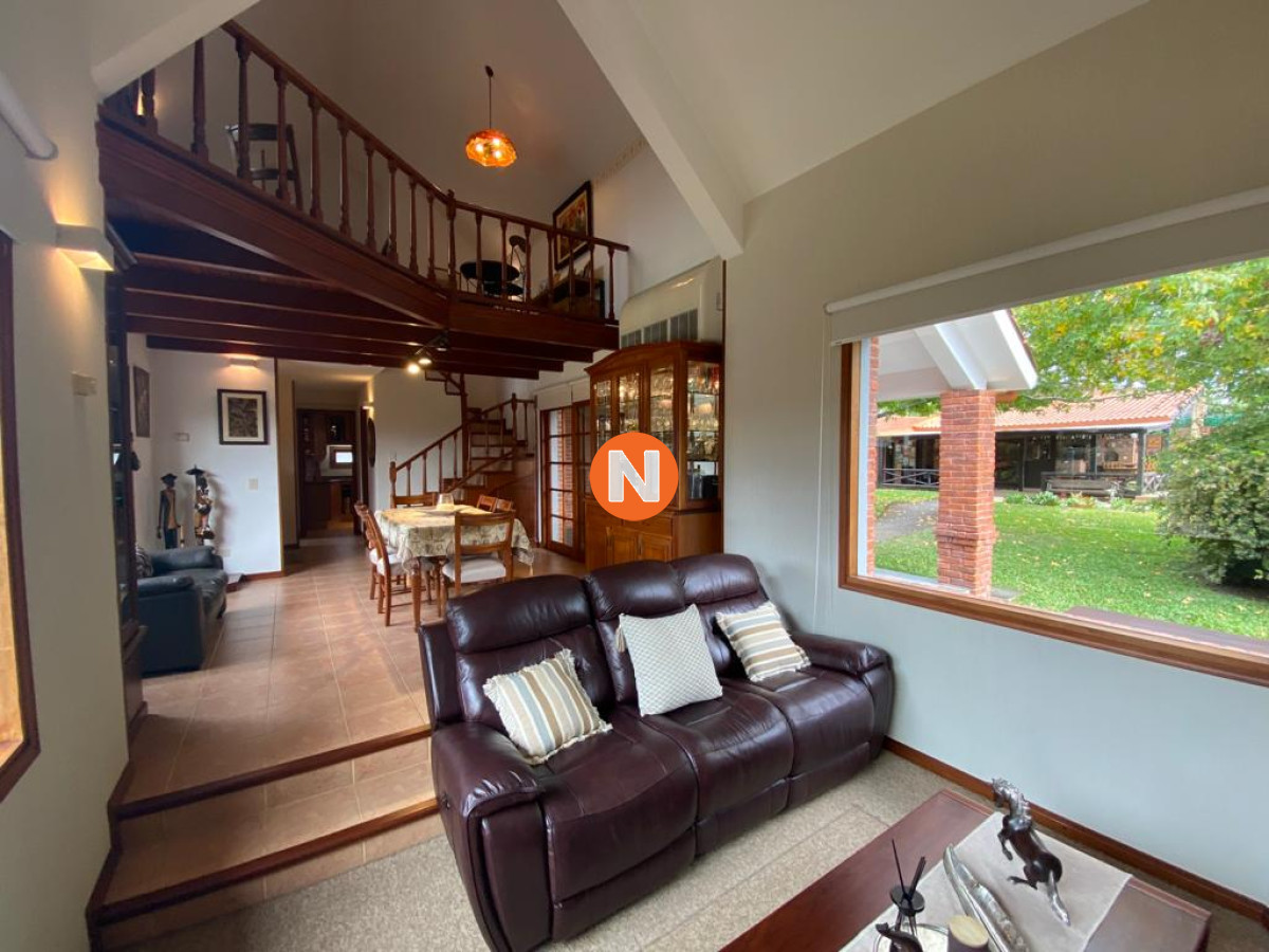 Casa Ref.216906 - CASA EN ZONA DE COLEGIOS
