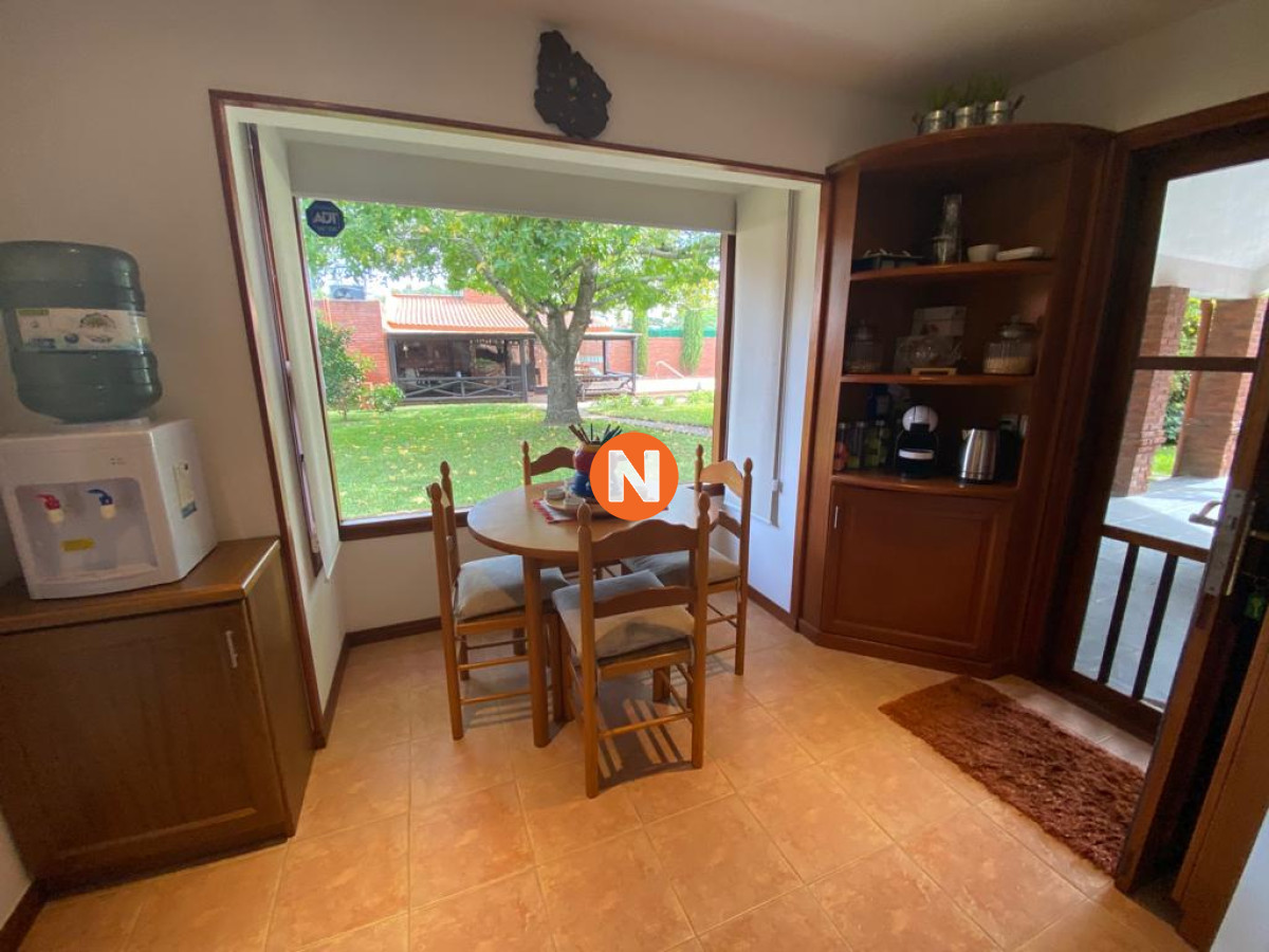 Casa Ref.216906 - CASA EN ZONA DE COLEGIOS