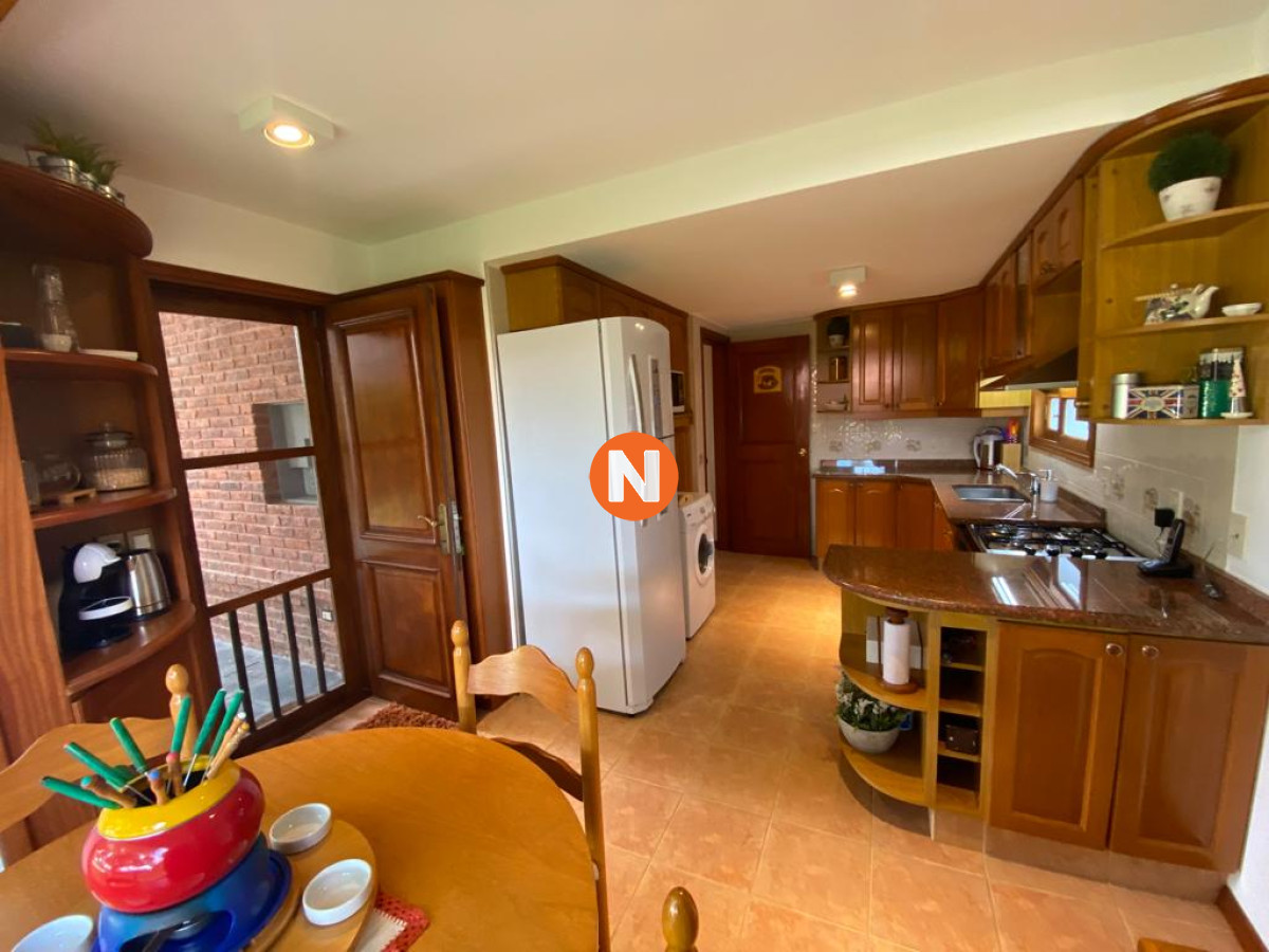 Casa Ref.216906 - CASA EN ZONA DE COLEGIOS