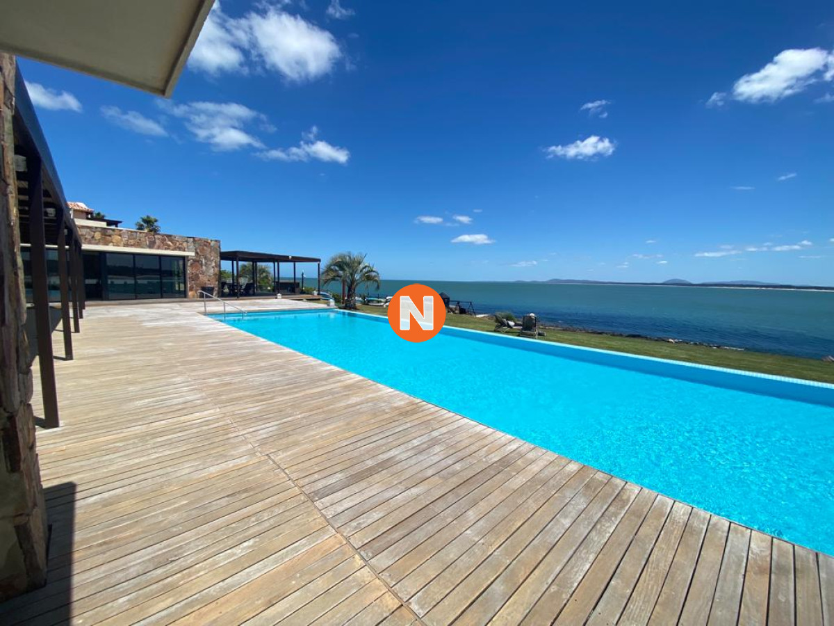 Apartamento Ref.216570 - Apartamento en Venta y Aqluiler, Punta Ballena, Punta Ballena, 2 Dormitorios.