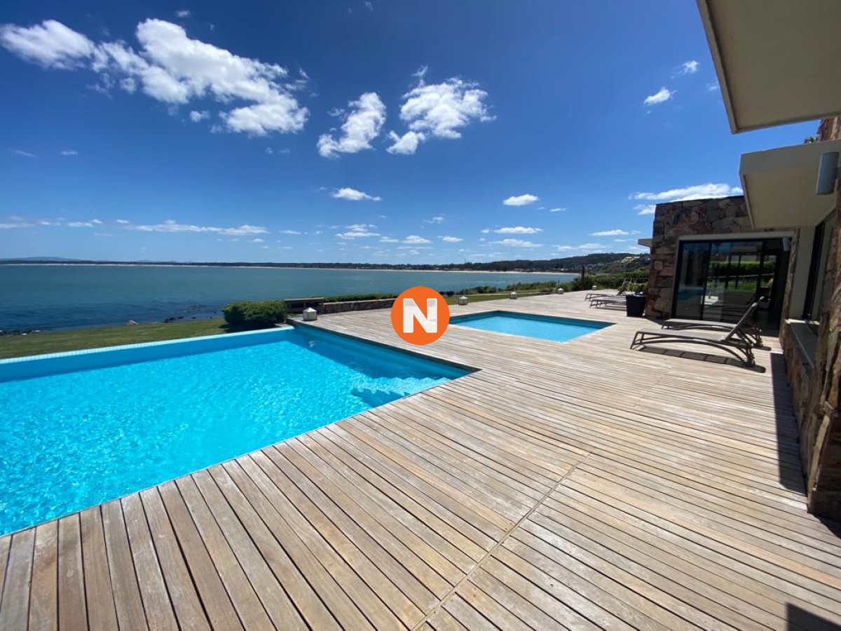 Apartamento Ref.216570 - Apartamento en Venta y Aqluiler, Punta Ballena, Punta Ballena, 2 Dormitorios.