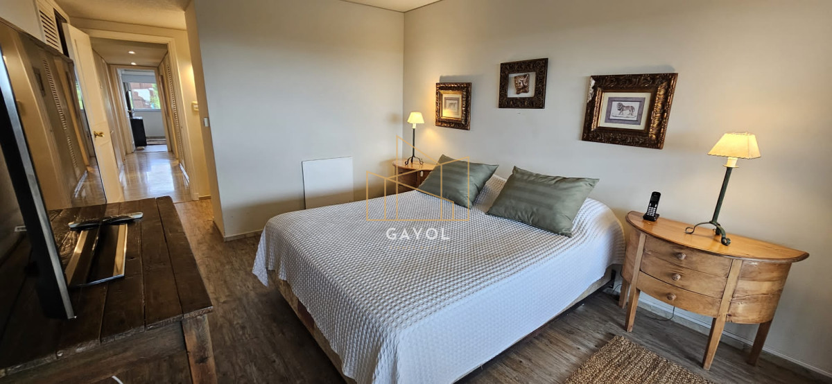 Apartamento ID.576 - VENTA PUNTA DEL ESTE MANSA 2 DORMITORIOS 
