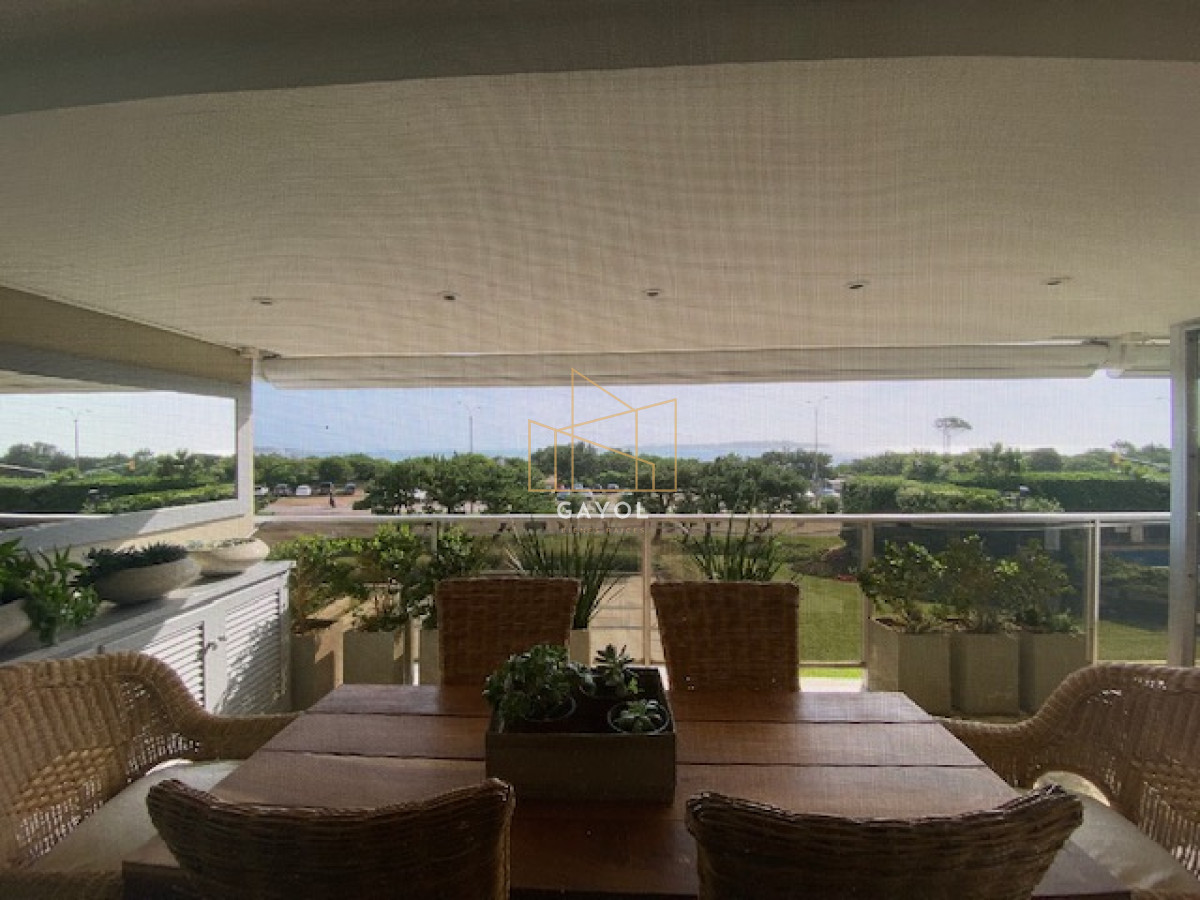 Apartamento ID.576 - VENTA PUNTA DEL ESTE MANSA 2 DORMITORIOS 