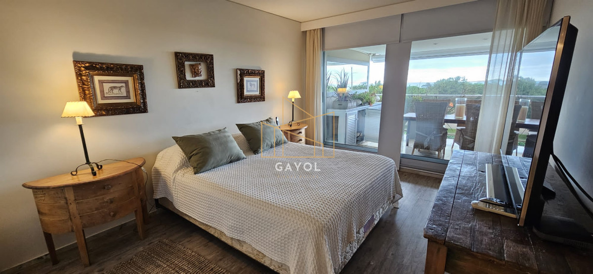 Apartamento ID.576 - VENTA PUNTA DEL ESTE MANSA 2 DORMITORIOS 