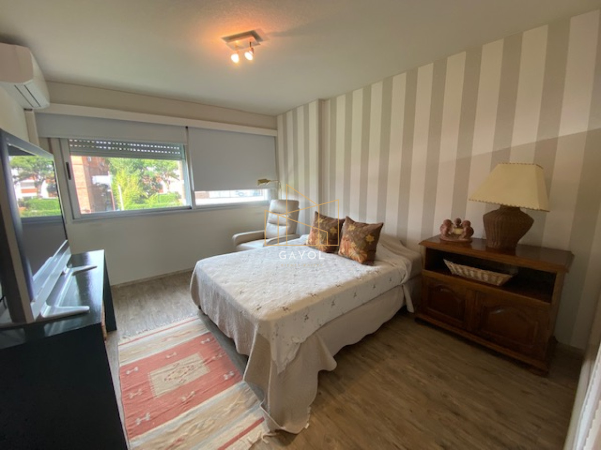 Apartamento ID.576 - VENTA PUNTA DEL ESTE MANSA 2 DORMITORIOS 