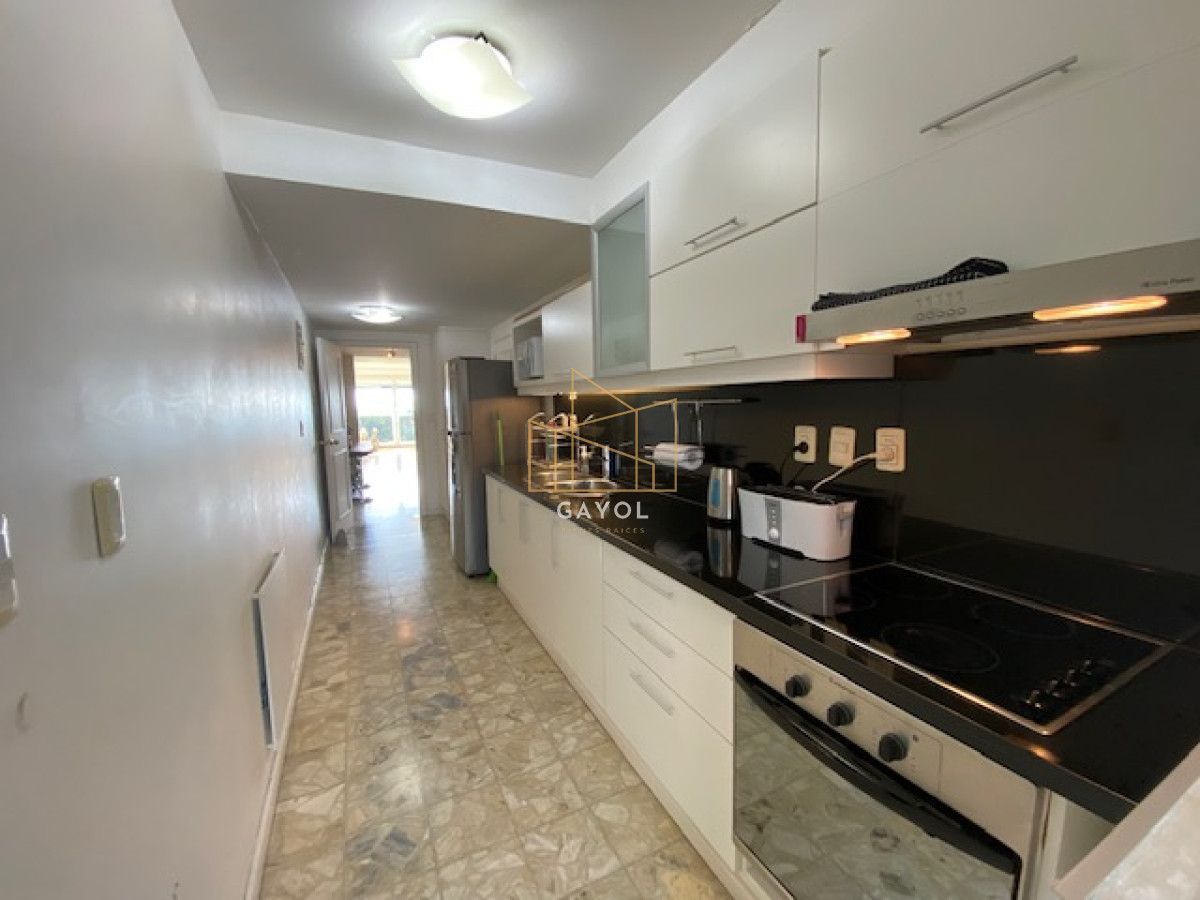 Apartamento ID.576 - VENTA PUNTA DEL ESTE MANSA 2 DORMITORIOS 