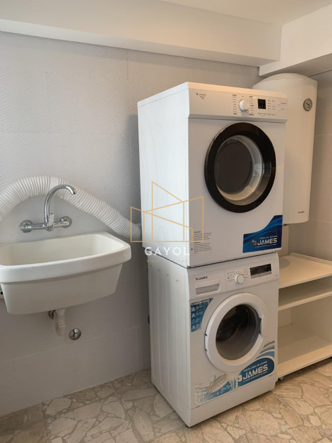 Apartamento ID.573 - Venta en Mansa 2 Dormitorios y dependencia de servicio