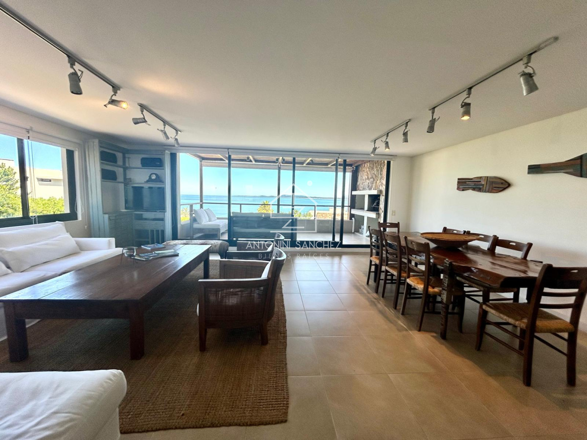 Apartamento ID.1702 - Venta y alquiler 4 dormitorios y 3 baños 