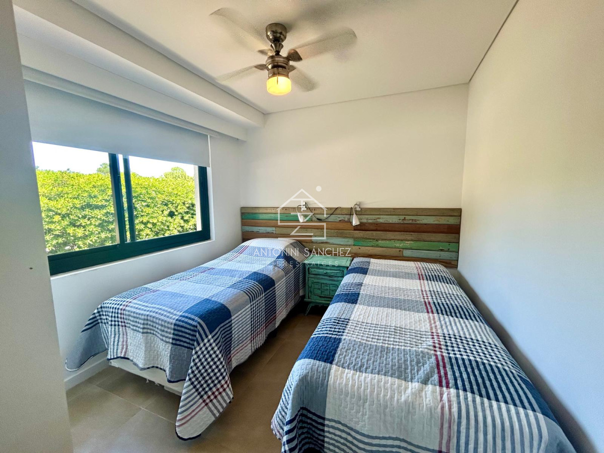 Apartamento ID.1702 - Venta y alquiler 4 dormitorios y 3 baños 