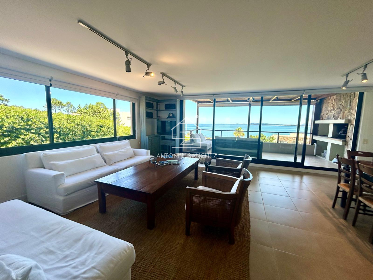 Apartamento ID.1702 - Venta y alquiler 4 dormitorios y 3 baños 