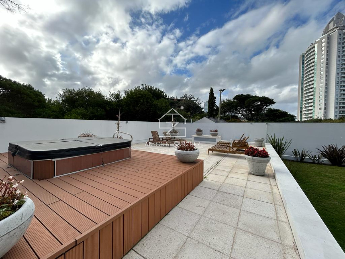 Apartamento ID.1346 - VENTA 2 DORMITORIOS BRAVA PUNTA DEL ESTE