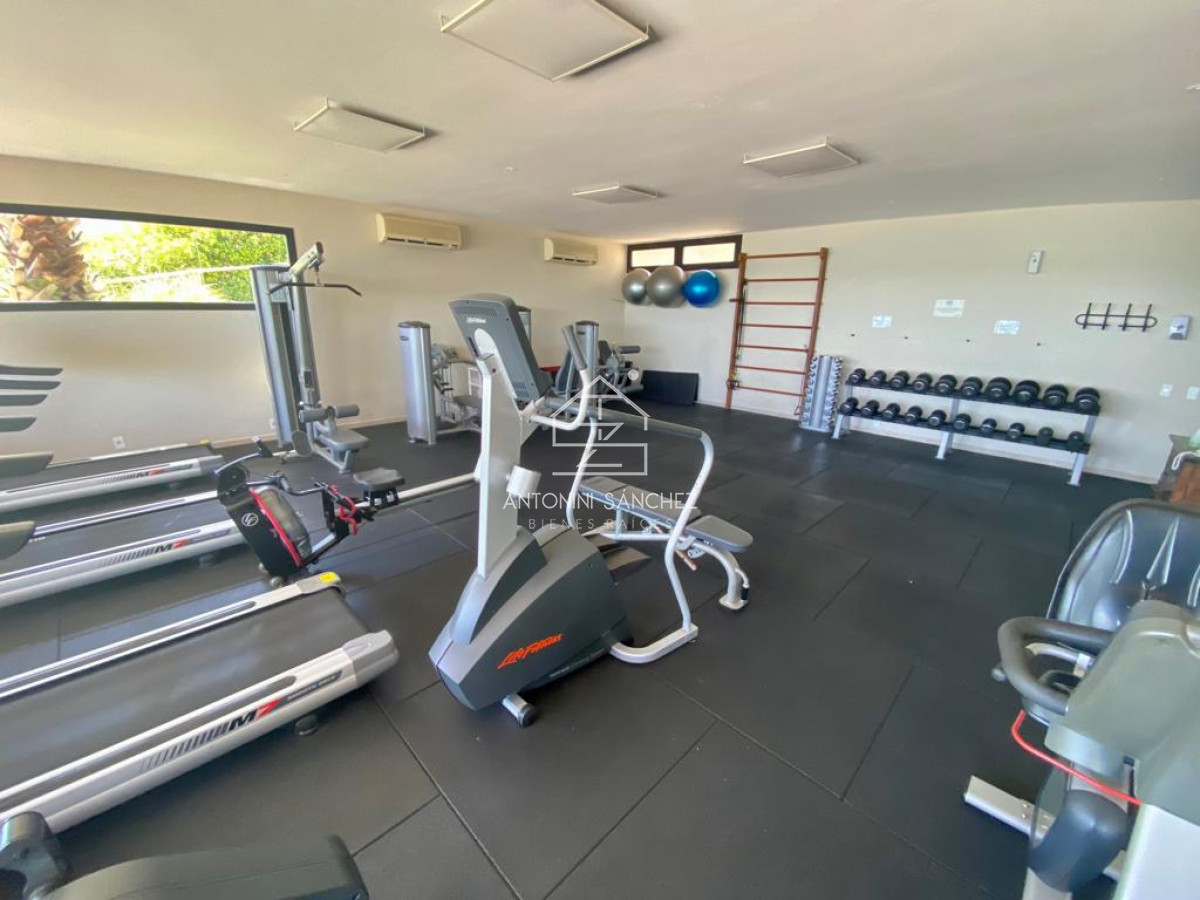 Apartamento ID.1702 - Venta y alquiler 4 dormitorios y 3 baños 