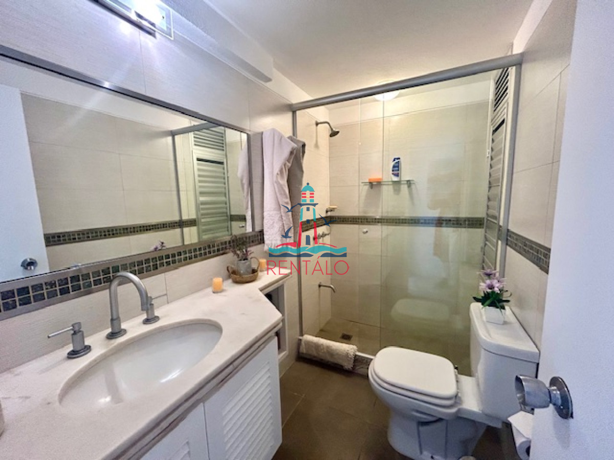 Apartamento ID.262 - Apartamento en Venta 3 dormitorios y dependencia de servicio en Punta del este 