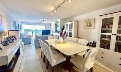 Apartamento en Venta 3 dormitorios y dependencia de servicio en Punta del este