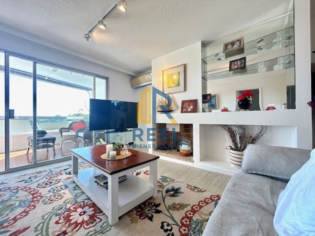 Apartamento ID.18 - Venta 3 dormitorios y dependencia de servicio