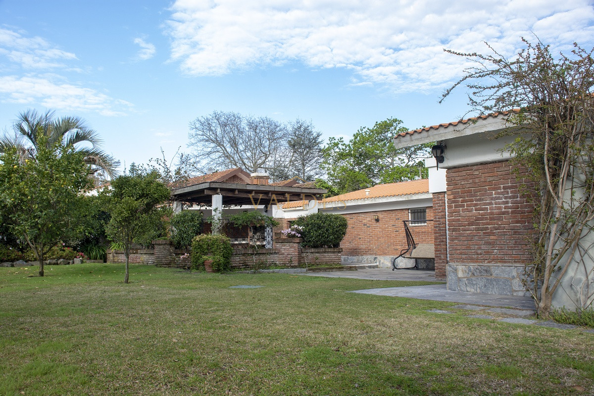 Casa ID.502 - Mansa a 100 mts rambla!! Totalmente reciclada