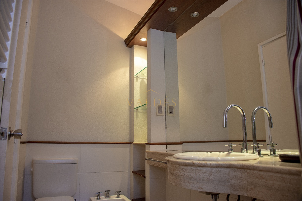 Casa ID.502 - Mansa a 100 mts rambla!! Totalmente reciclada