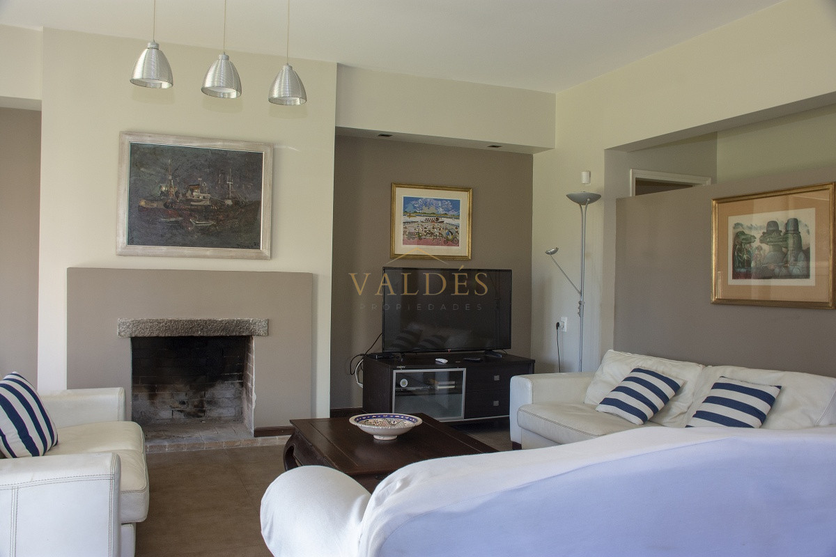 Casa ID.502 - Mansa a 100 mts rambla!! Totalmente reciclada