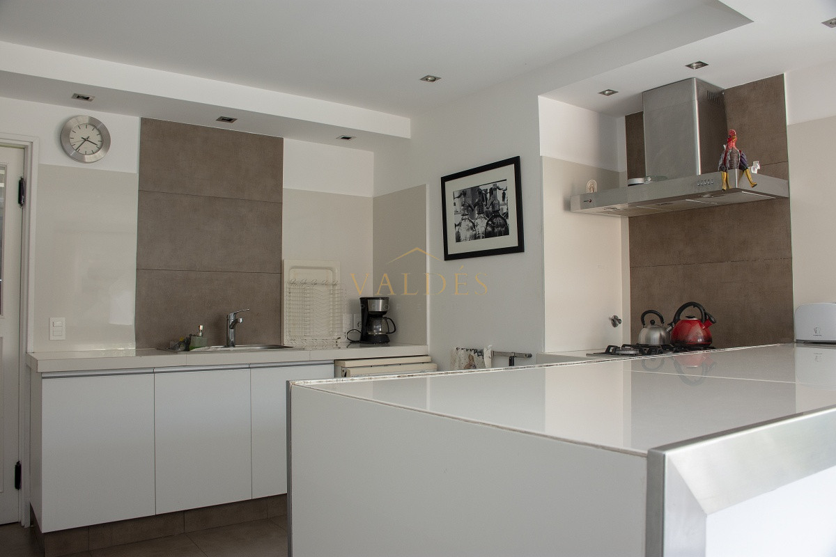 Casa ID.502 - Mansa a 100 mts rambla!! Totalmente reciclada