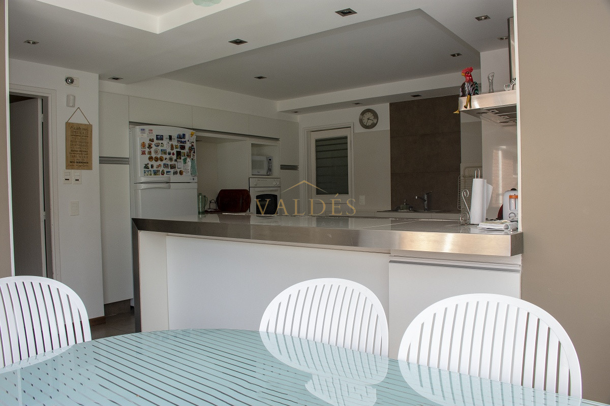 Casa ID.502 - Mansa a 100 mts rambla!! Totalmente reciclada