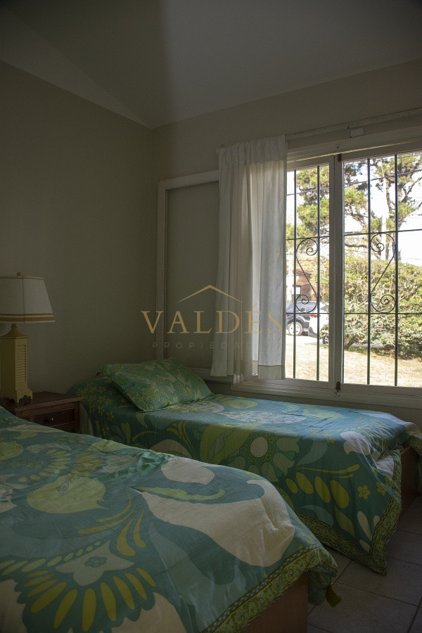 Casa ID.502 - Mansa a 100 mts rambla!! Totalmente reciclada