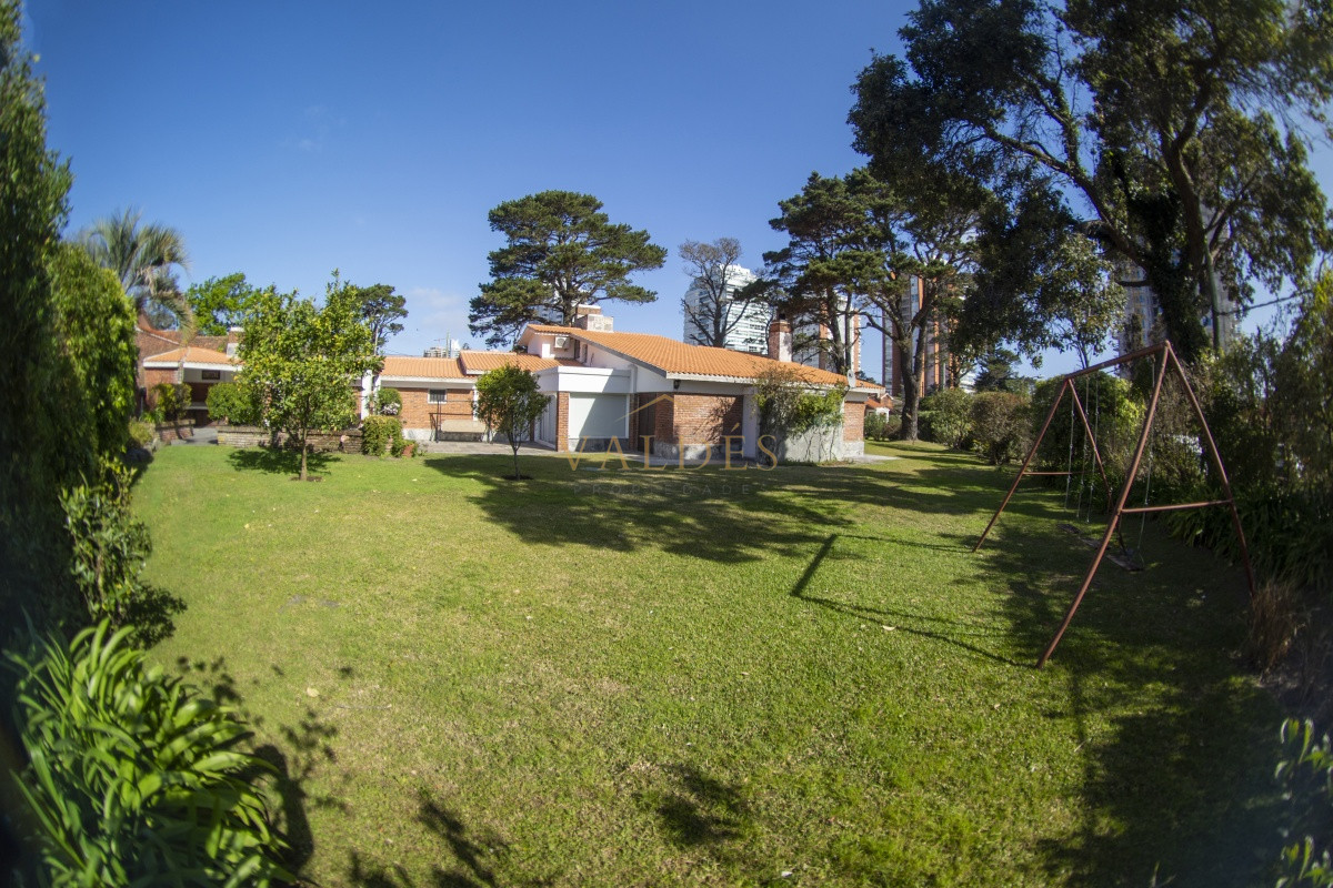 Casa ID.502 - Mansa a 100 mts rambla!! Totalmente reciclada