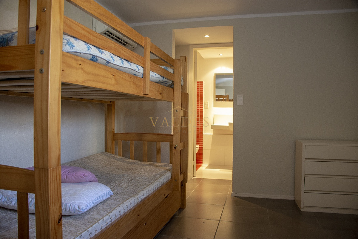 Casa ID.502 - Mansa a 100 mts rambla!! Totalmente reciclada