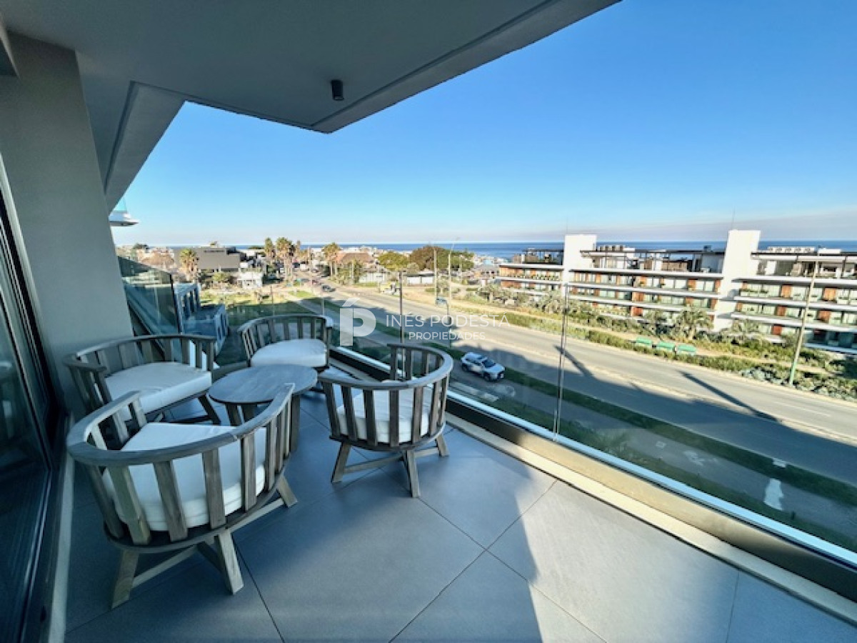 Alquiler  pent house con 3 suites a pasos de Playa Bikini - IPD41580A