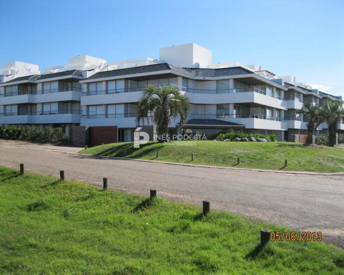 Apartamento en Venta y Aqluiler, Montoya, La Barra, 2 Dormitorios.