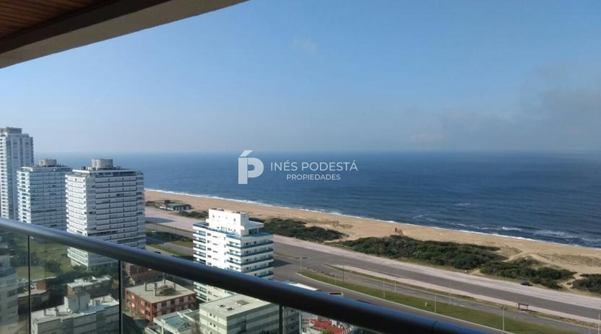 Apartamento en Venta sobre Brava, 3 Dormitorios.