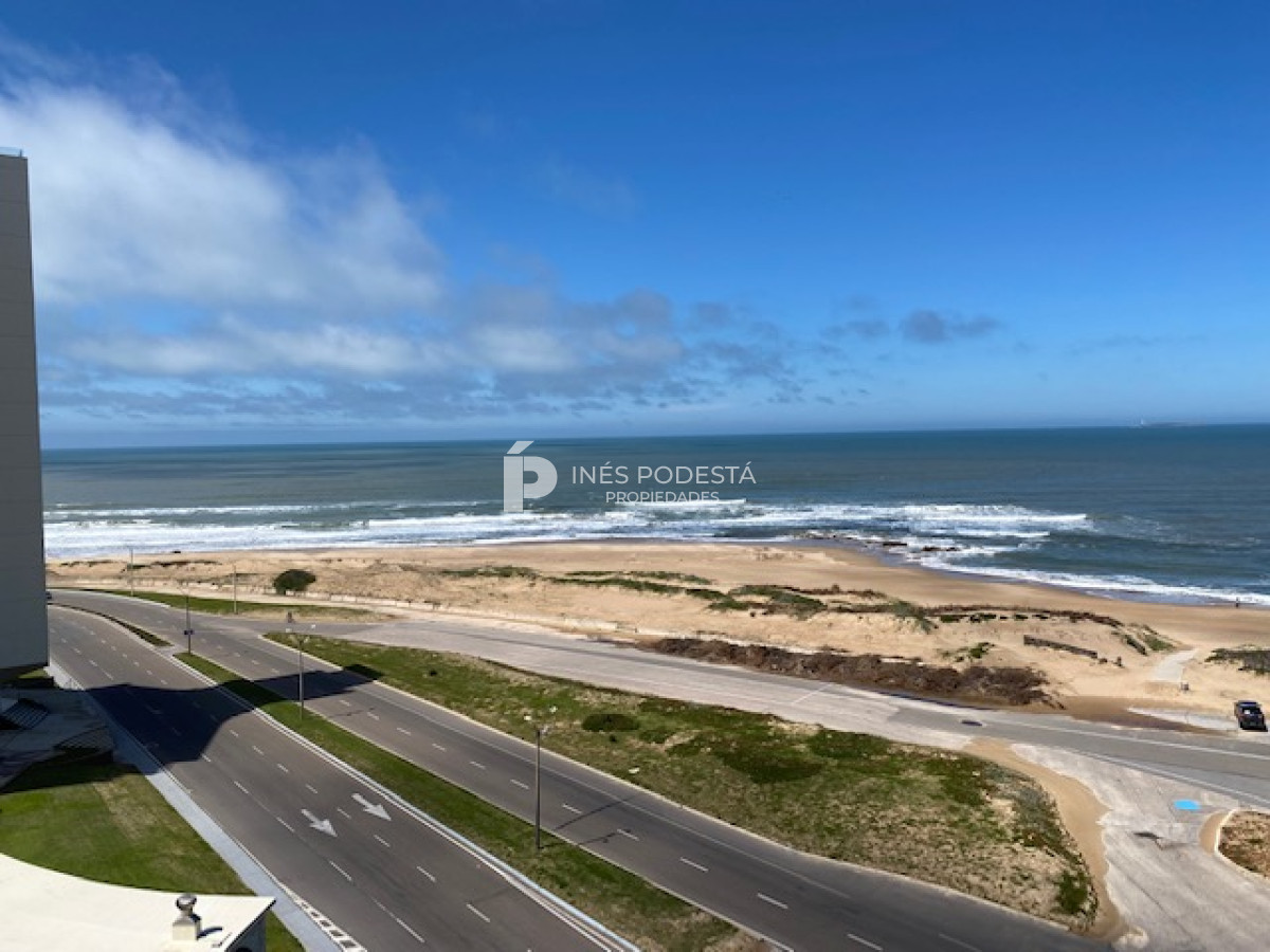 Brava, Punta del Este, 3 suites y dependencia de servicio - IPD2120A