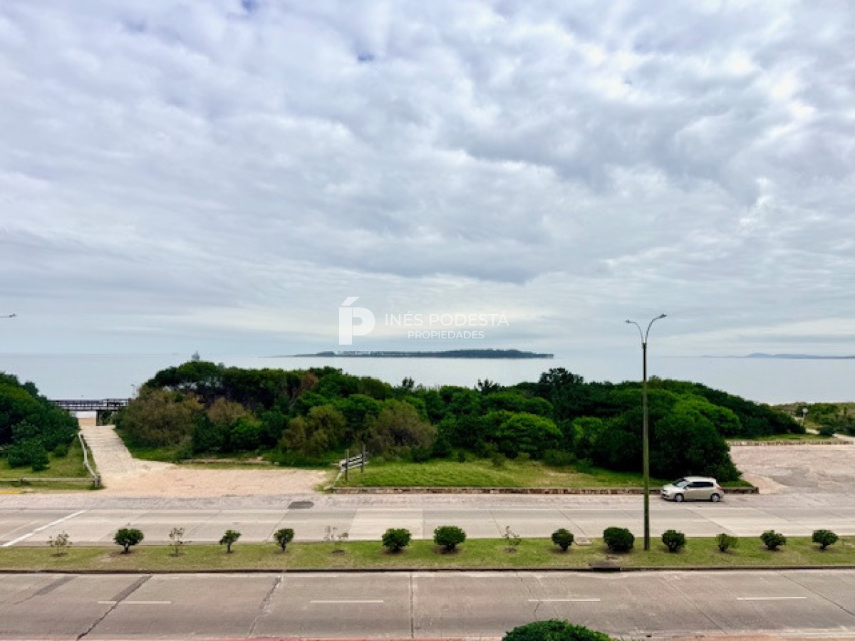 Apartamento en Alquiler 2 suites - IPD6812A