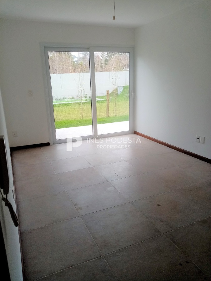 Apartamento en venta  de 1 dormitorio Pinares - IPD37164A