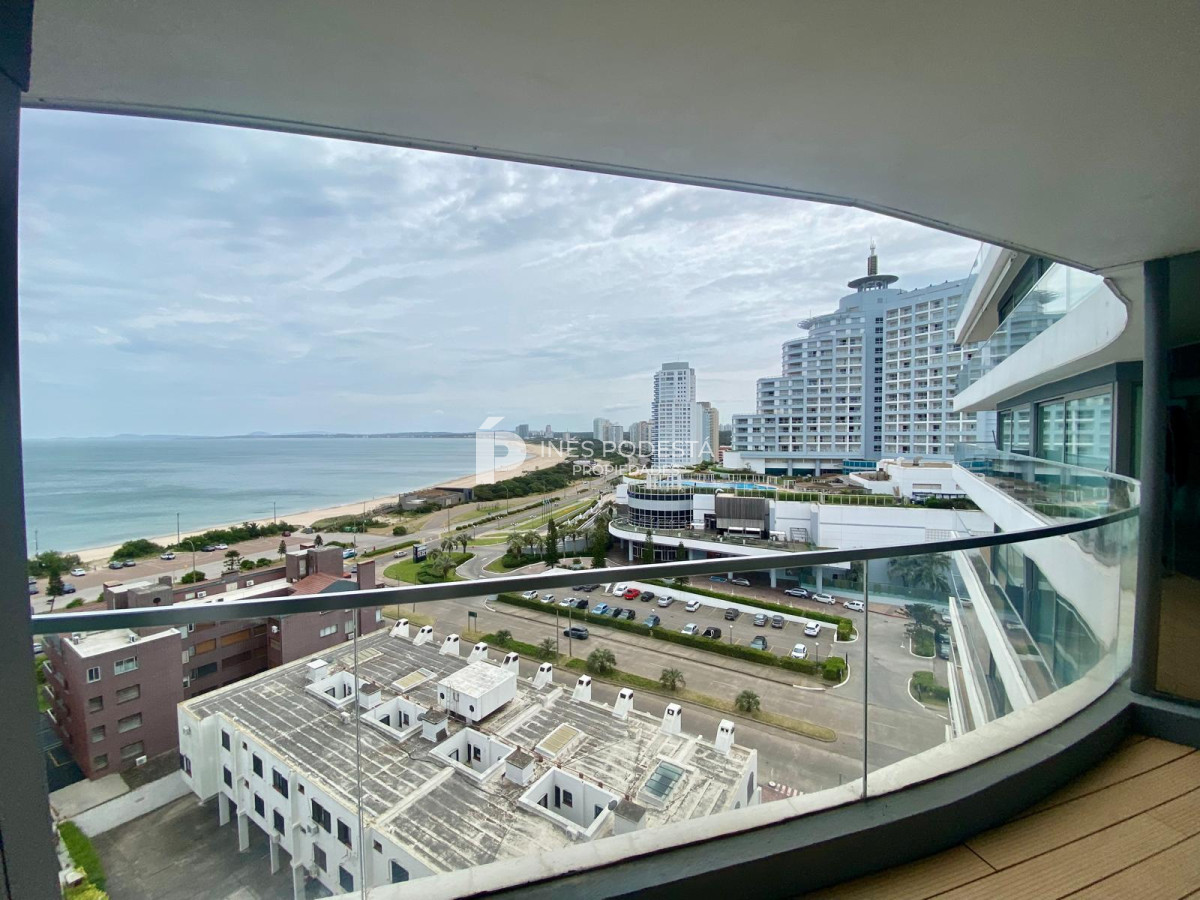 Apartamento en Venta 3 Dormitorios Punta del Este 