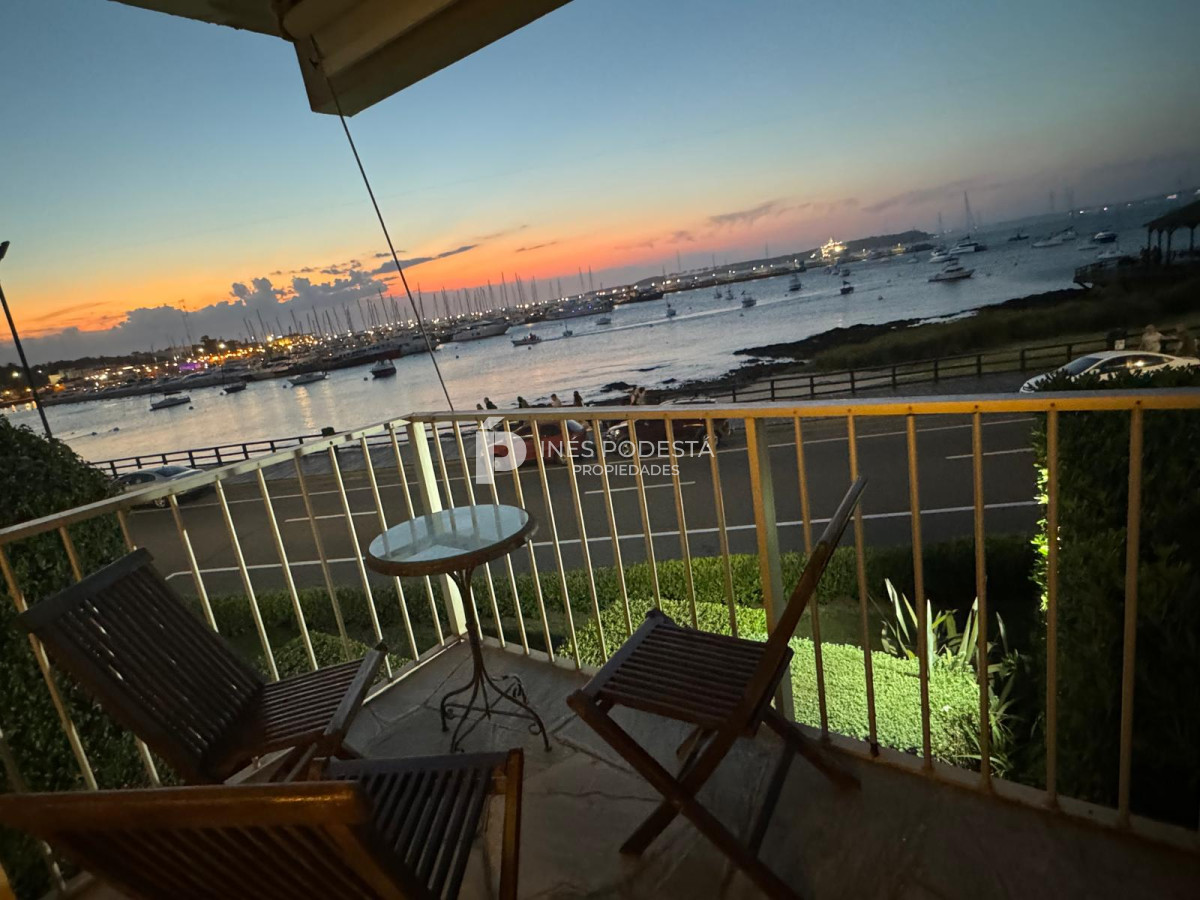 Apartamento en Alquiler, Peninsula, Punta del Este, 4 Dormitorios. - IPD962A