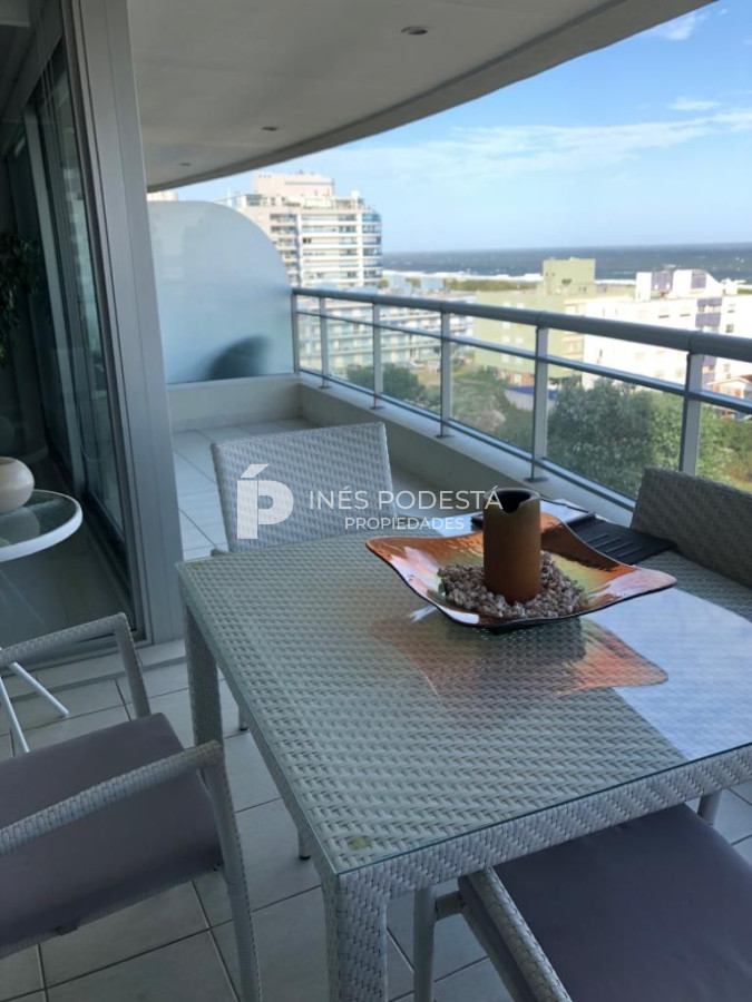 Apartamento en Alquiler, Brava Punta del Este, 3 Dormitorios - IPD5624A