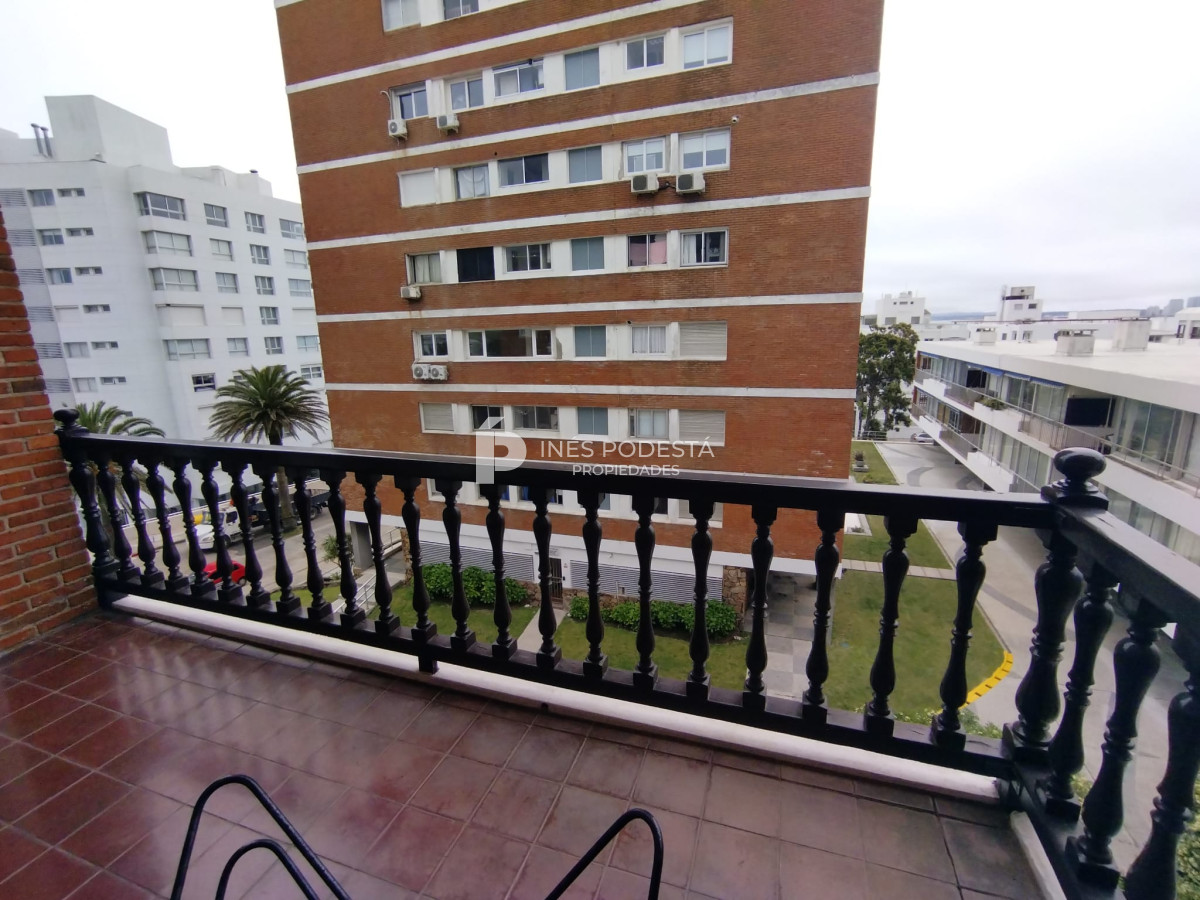Apartamento en Alquiler, 2 Dormitorios. - IPD5142A