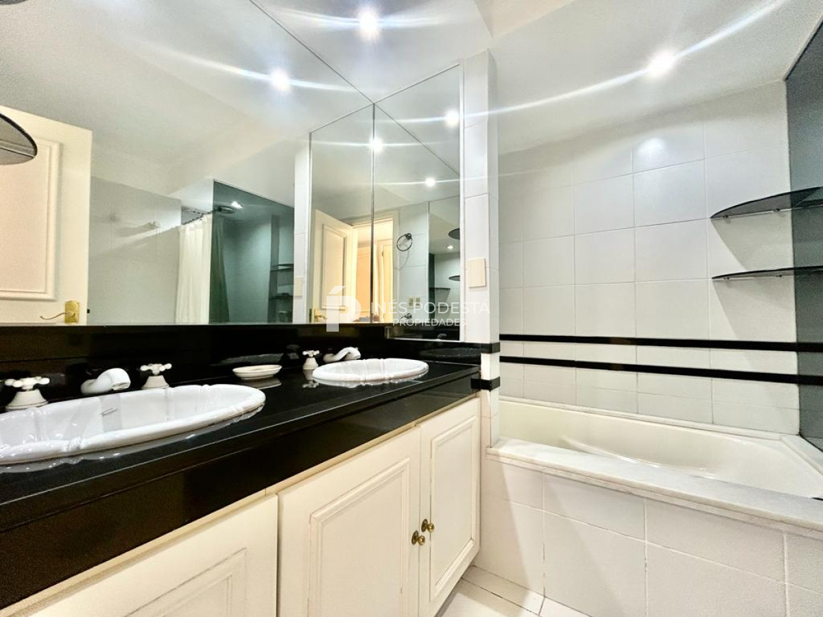 Apartamento ID.8564 - Alquiler en Brava con 4 suites! Frente al mar 