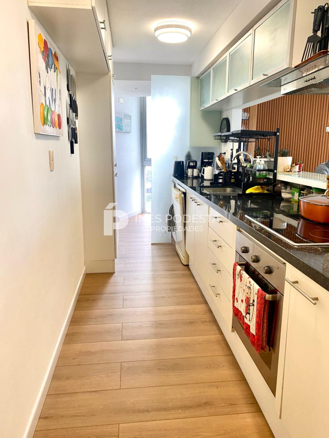 Apartamento ID.8896 - Venta y alquiler en Brava departamento de 4 dormitorios, 3 baños y toilette