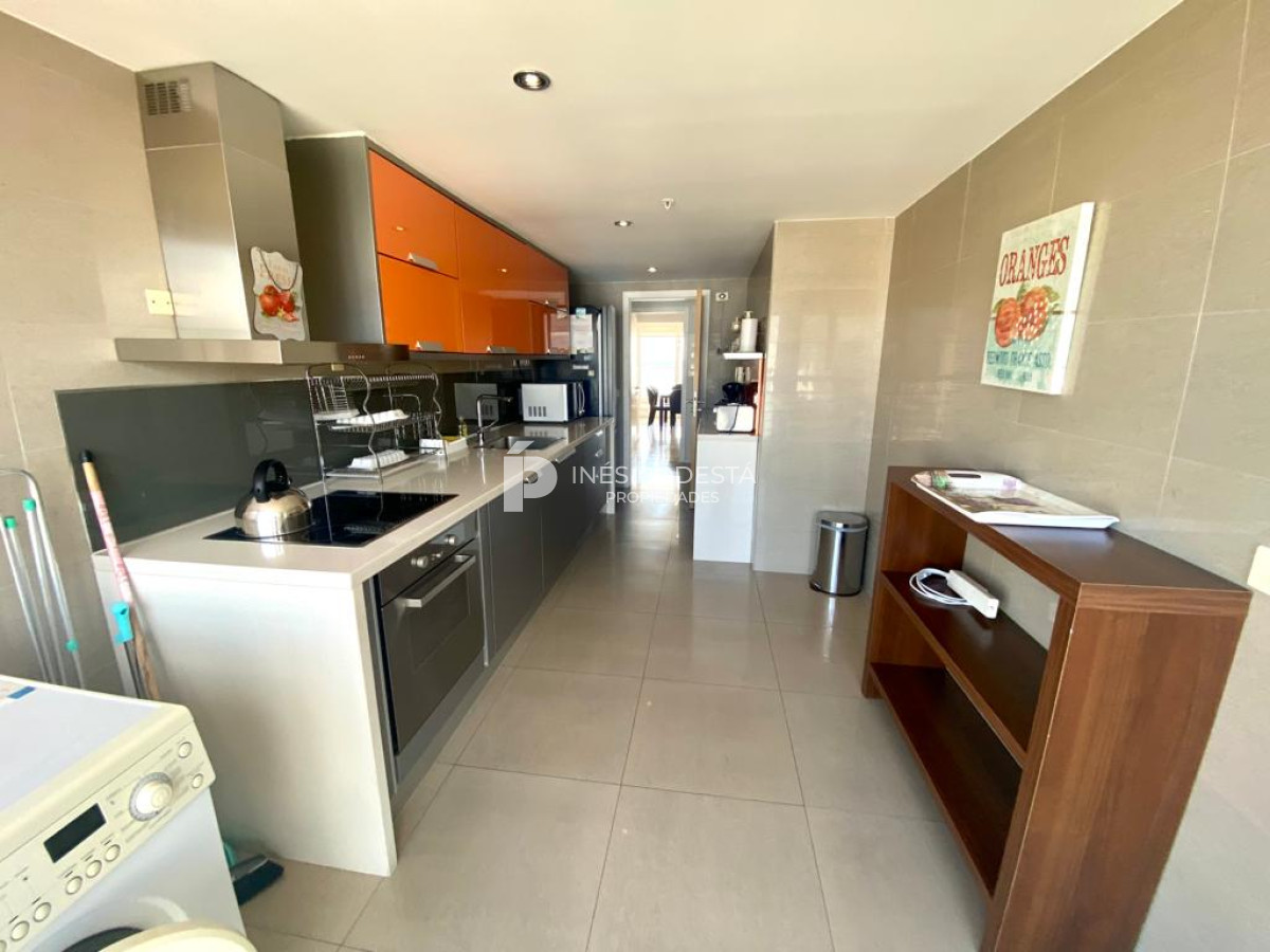 Apartamento ID.4474 - Venta departamento 2 dormitorios más dependencia de servicio