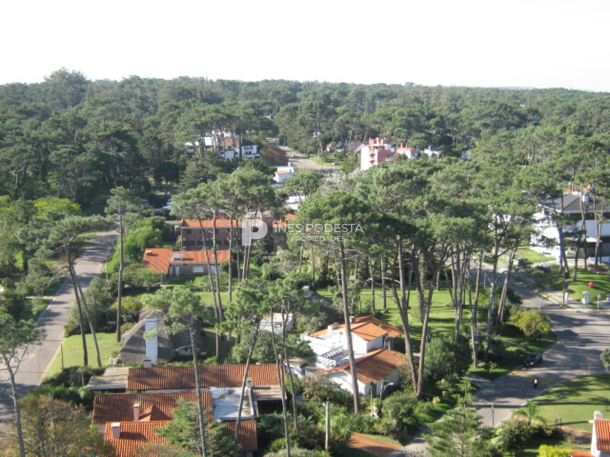 Apartamento ID.1355 - Apartamento en Alquiler, Roosevelt, Punta del Este, 2 Dormitorios.